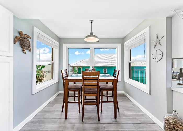 Apartment Compass Point 310 *
