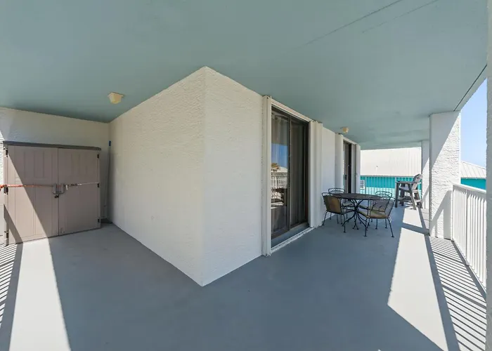 Compass Point 310 Apartment